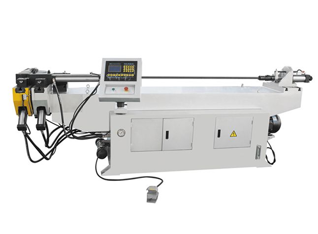 Máquina de flexão de tubo NC