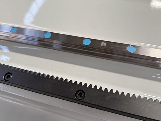 Máquina de flexão de tubo CNC