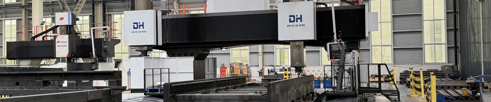 Máquina de flexão de tubo